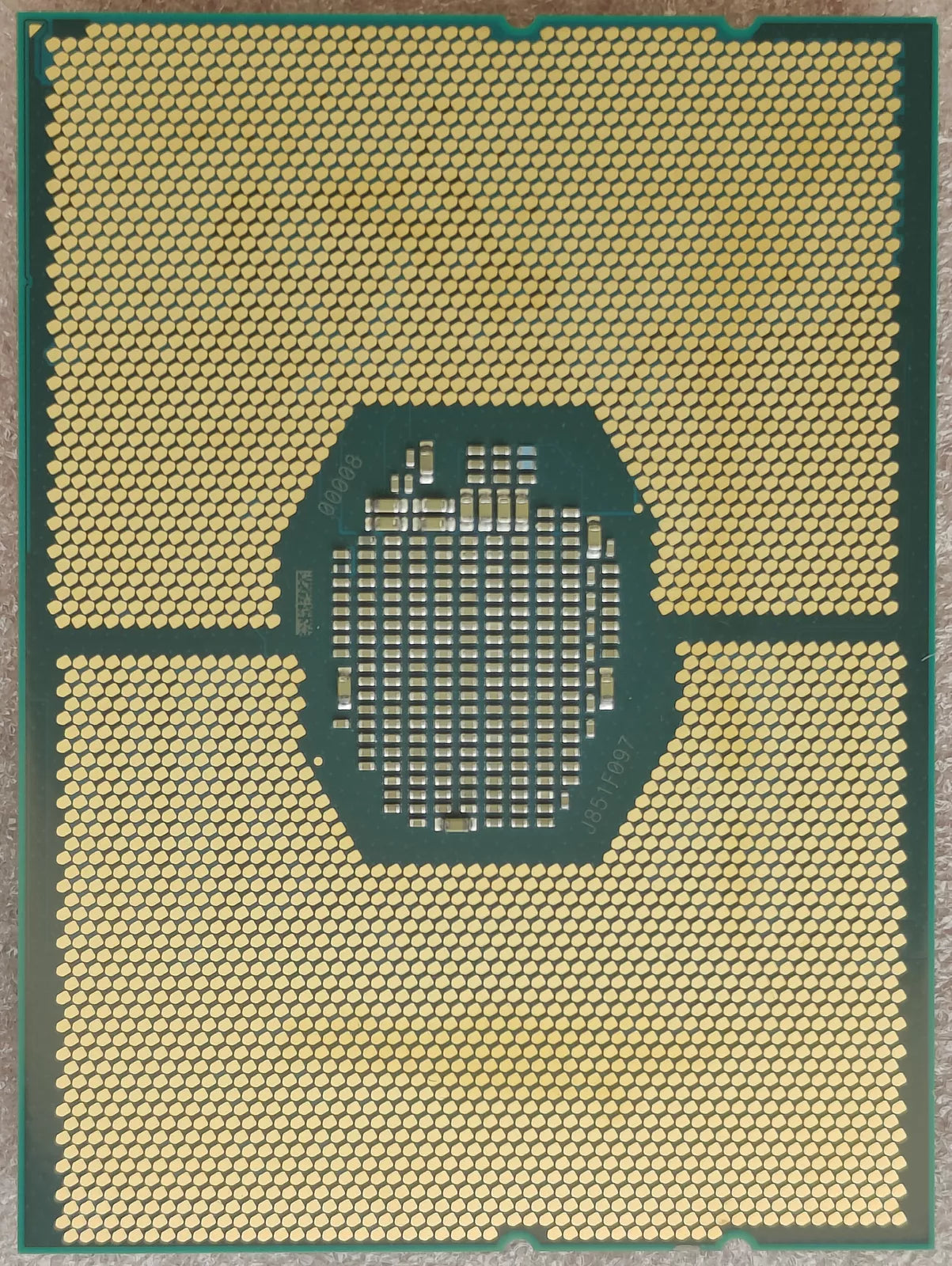 Intel Xeon Silver 4114 (SR3GK) 10-Core 2.20GHz 9.60GT/s UPI 13.75MB L3 Cache Socket LGA3647 (SR3GK) CD8067303561800 Server Processor
