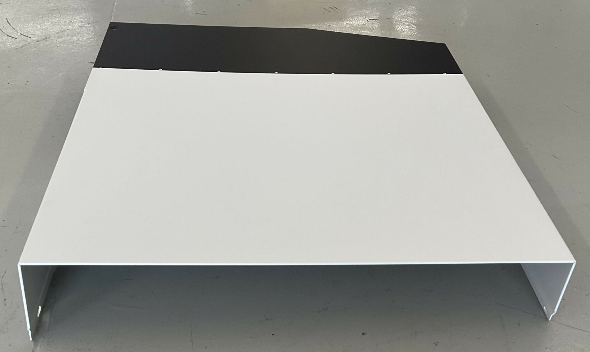 SIDE COVER (46-303785G1 REV A/46-270409G1) GE AMX 4