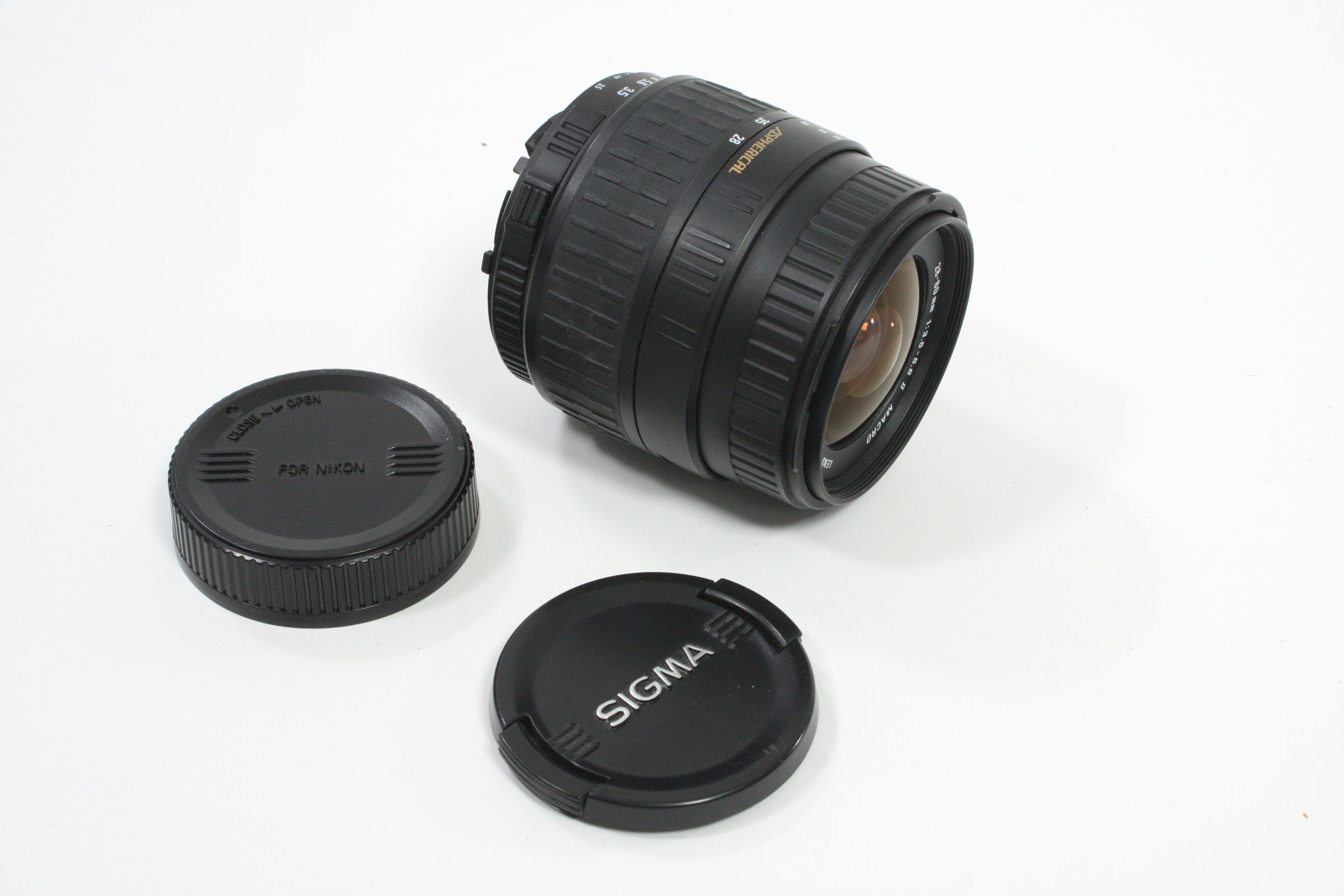 Sigma 28-80mm f/3.5-5.6 II Macro Aspherical for Nikon F Mount