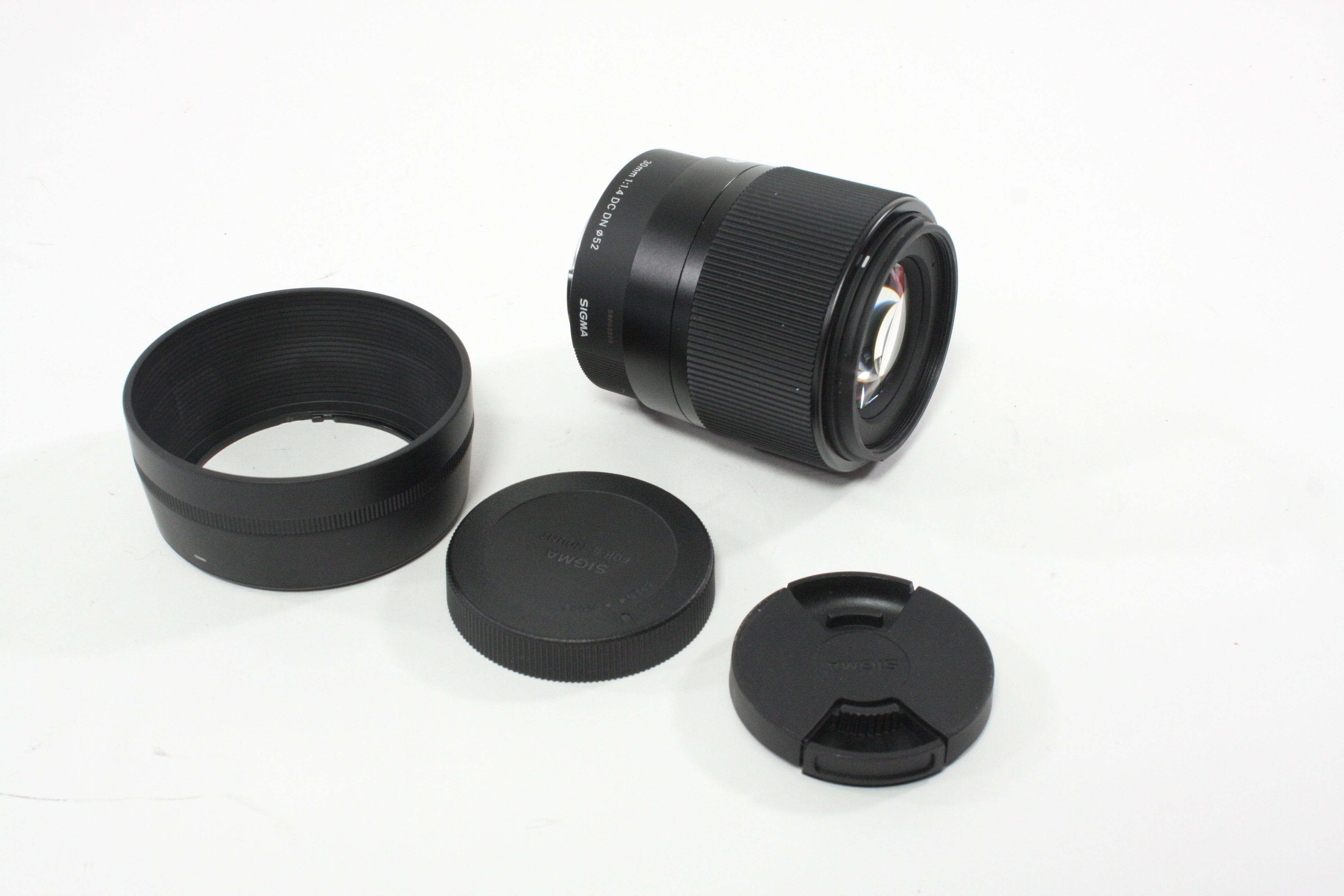 Sigma 30mm f/1.4 DC DN Contemporary Lens for Sony E Mount (APS-C)