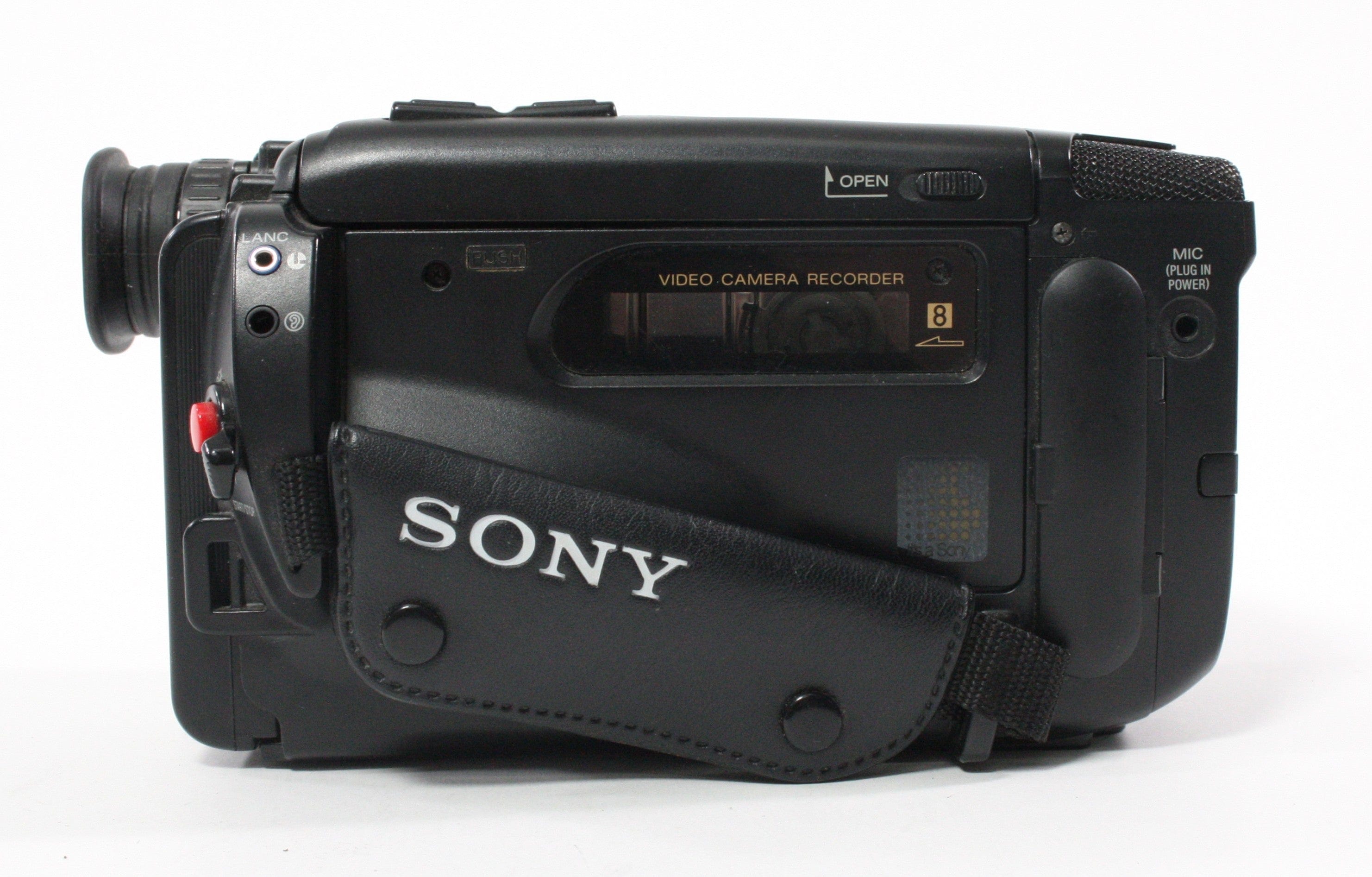 Sony CCD-TR23 Handyman Video 8 Camcorder