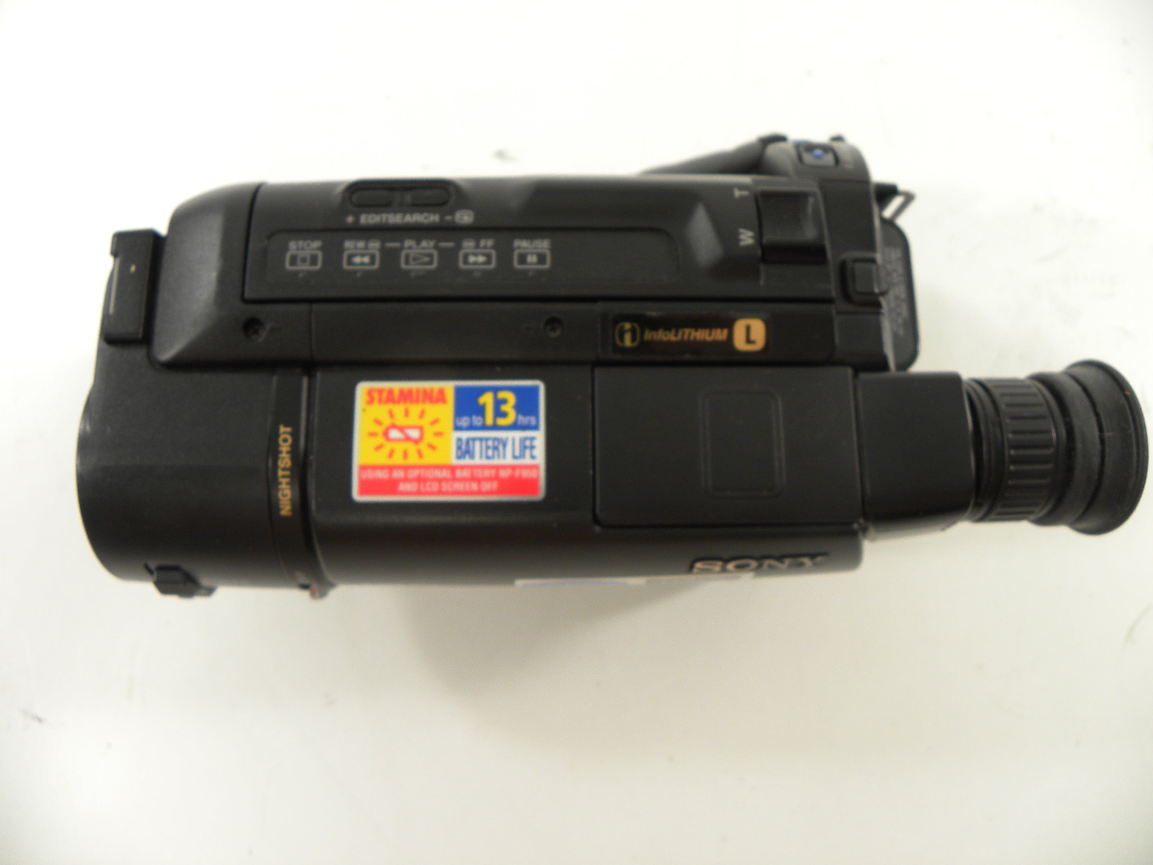 Sony CCD-TRV16 Video 8 XR Handycam Camcorder