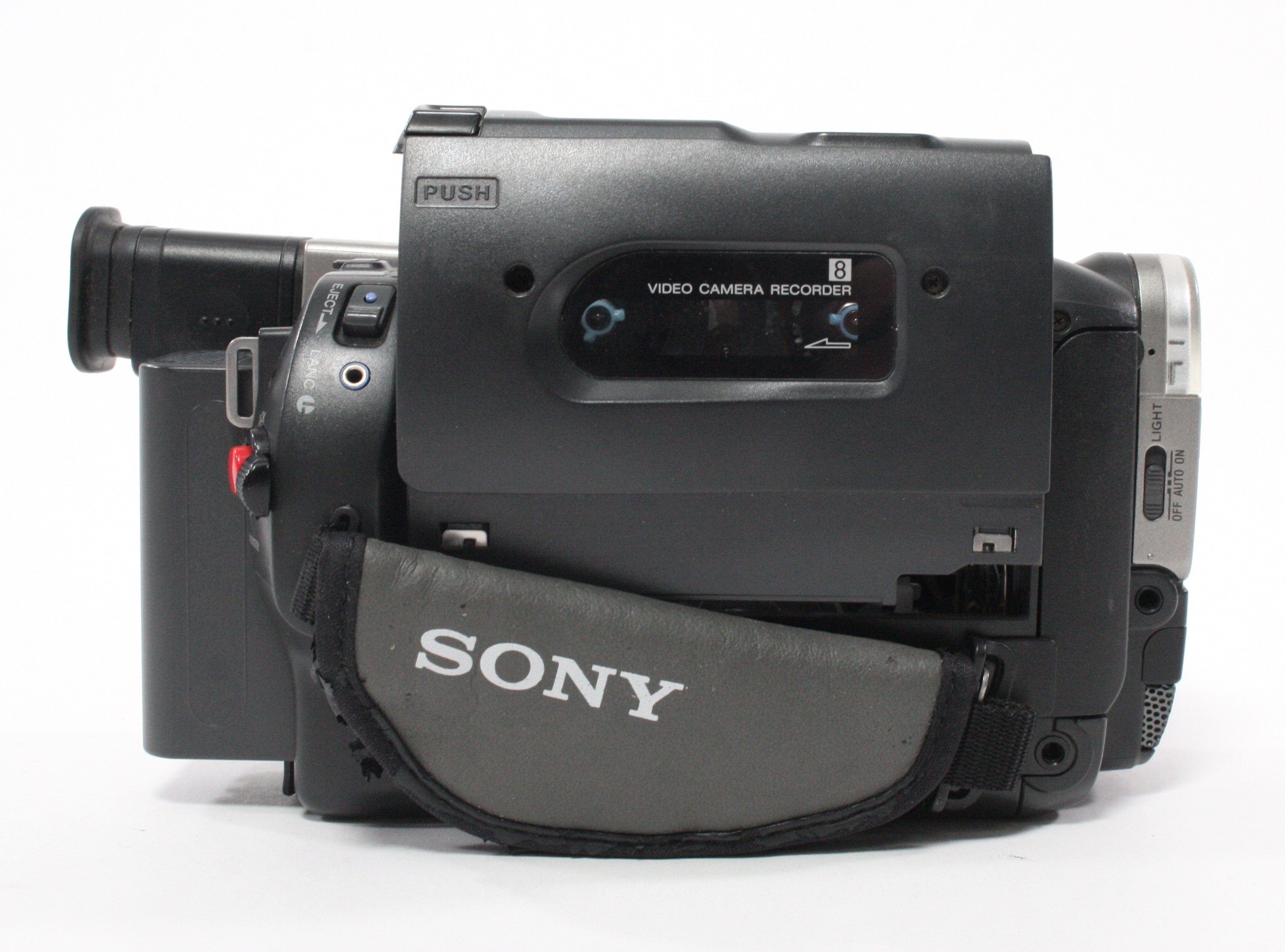 Sony CCD-TRV37 Handycam Vision Camcorder