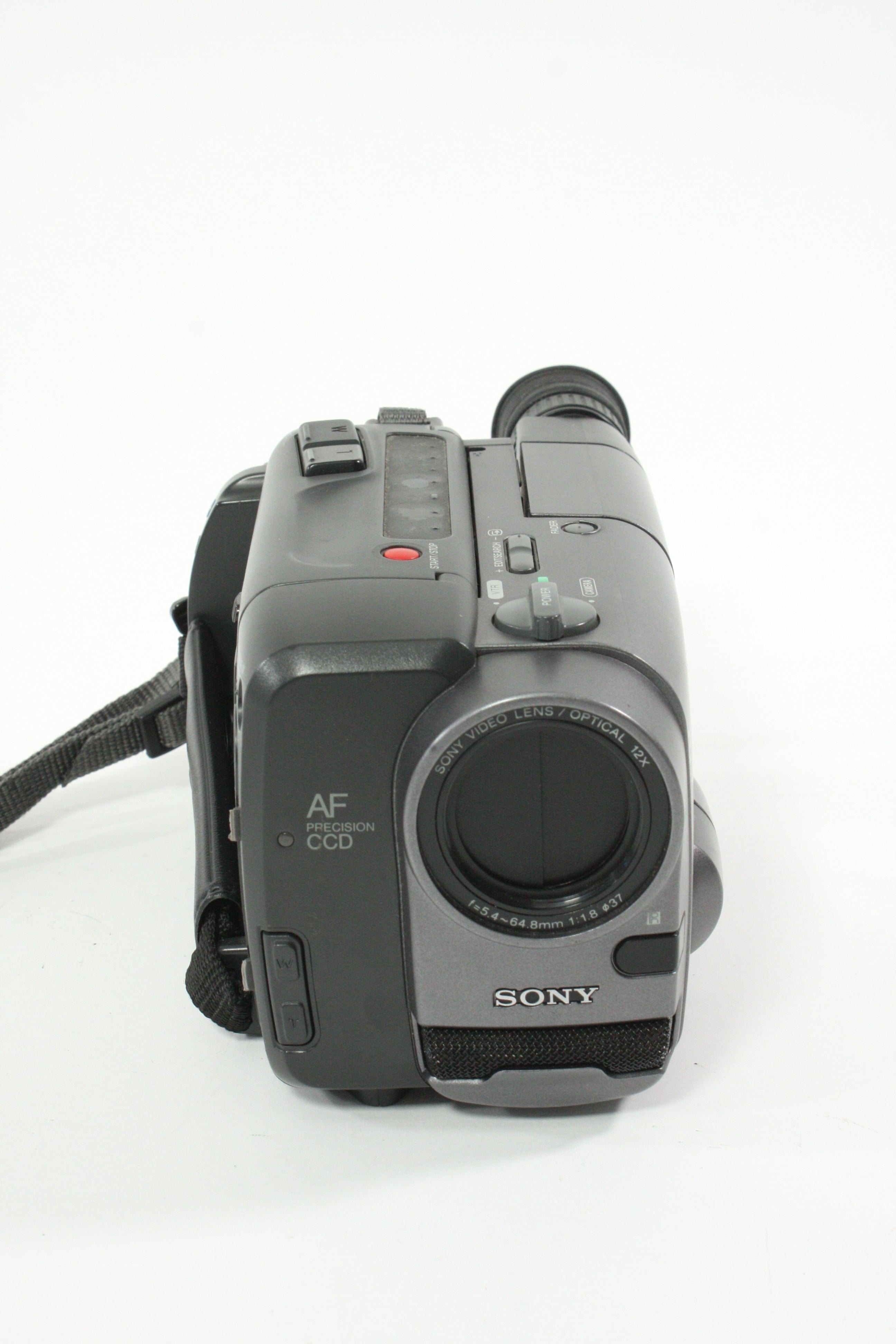 Sony CCD-TRV40 Video 8 Camcorder