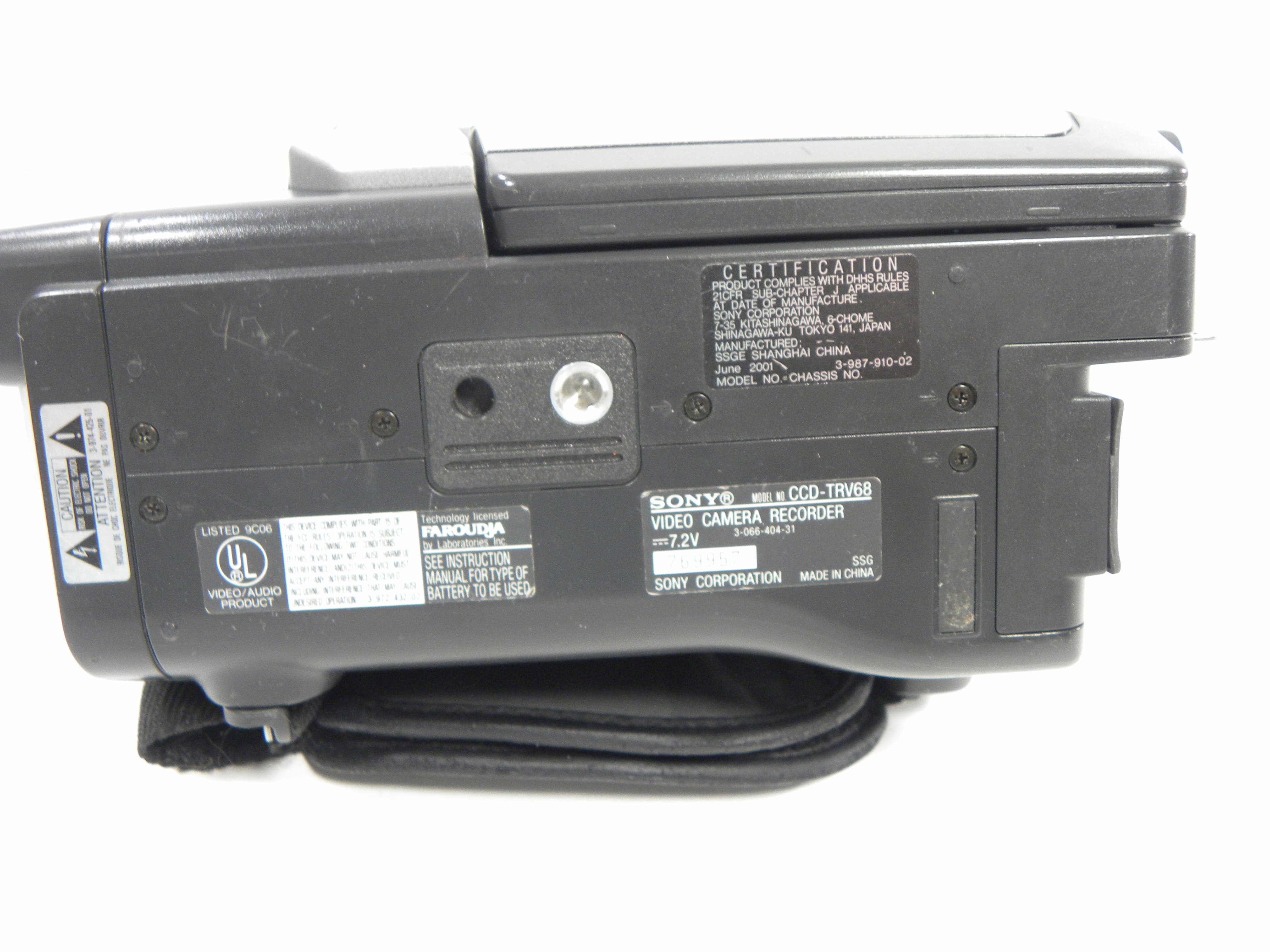 Sony CCD-TRV68 Hi8 Video Handycam Camcorder