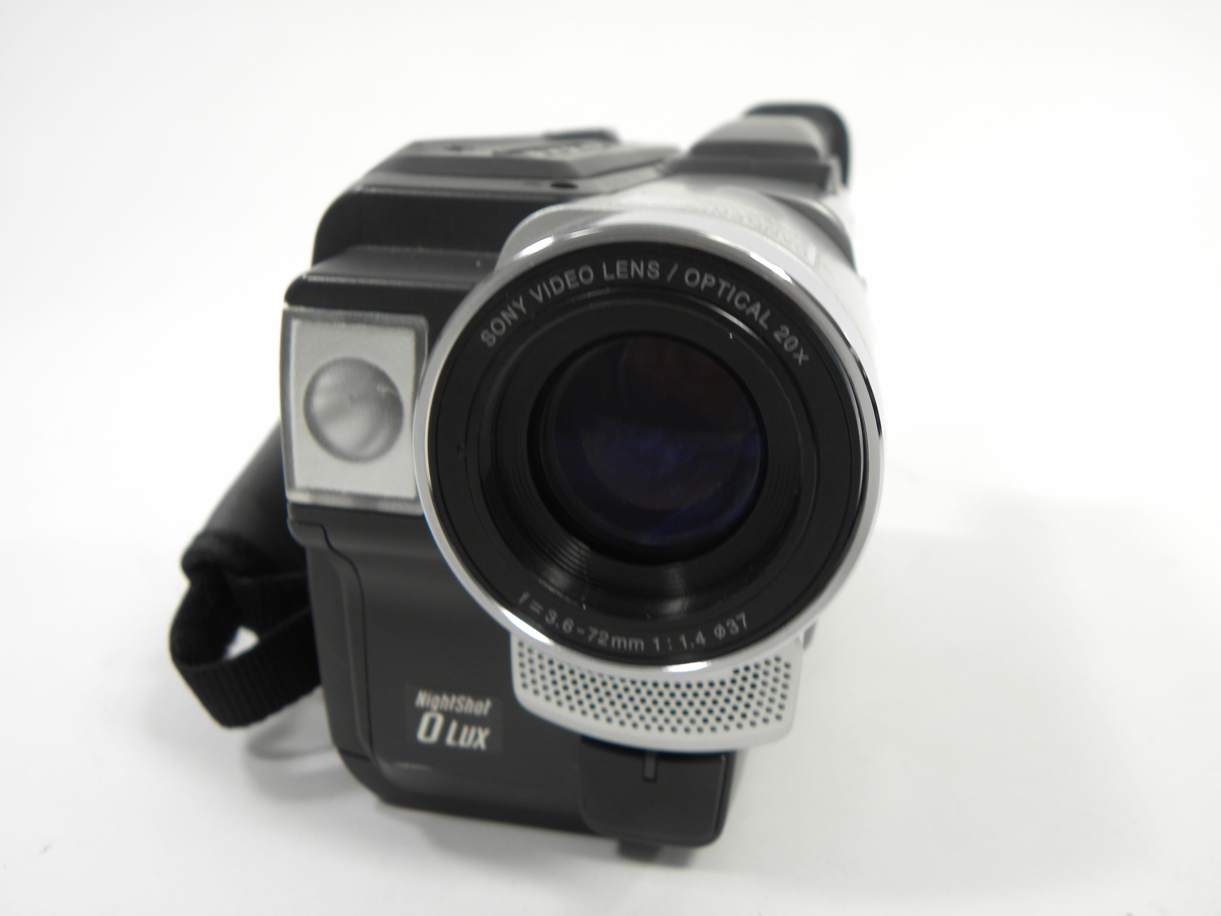 Sony CCD-TRV68 Hi8 Video Handycam Camcorder