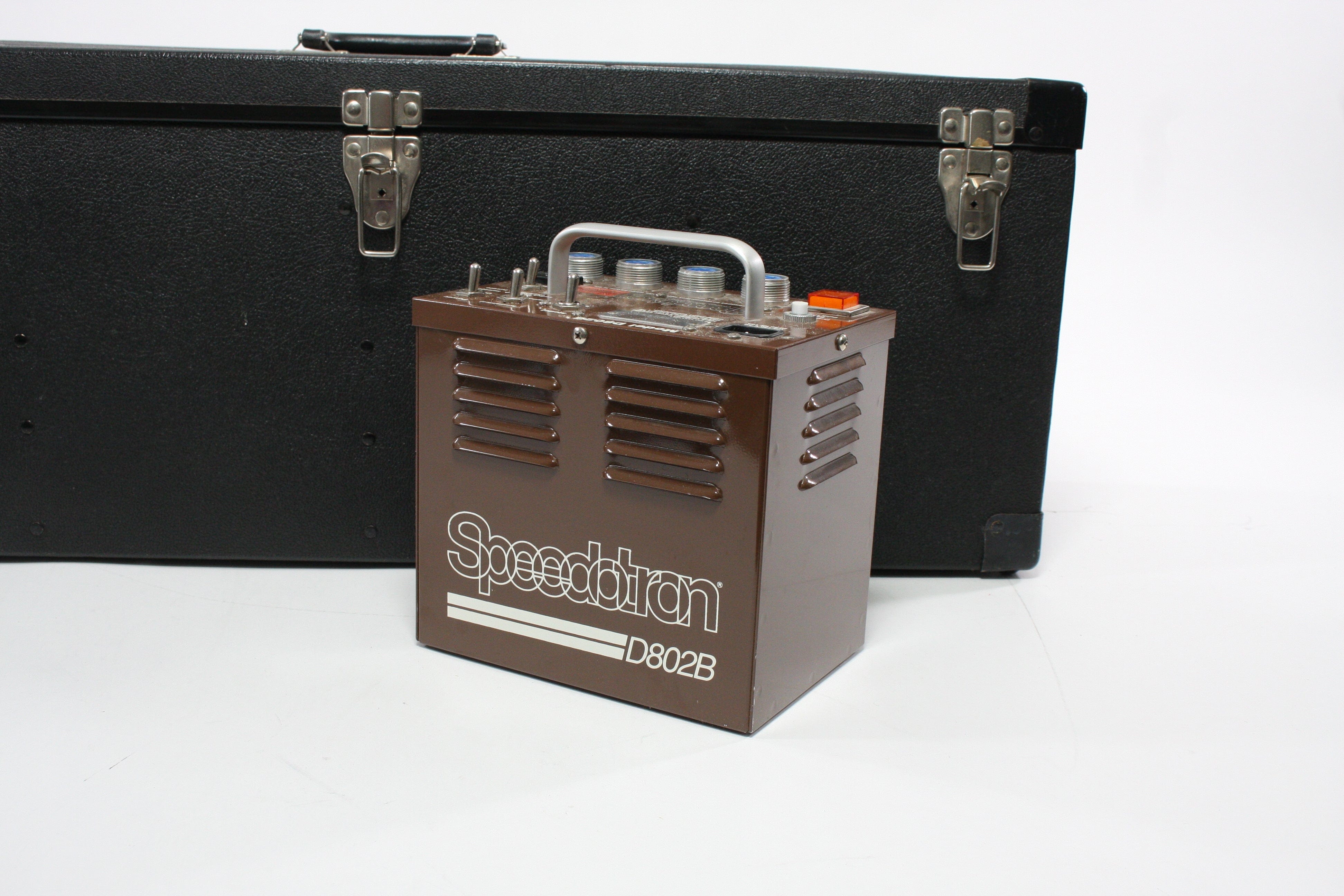 Speedotron D80ZB 3 Light Kit with Stands and Case
