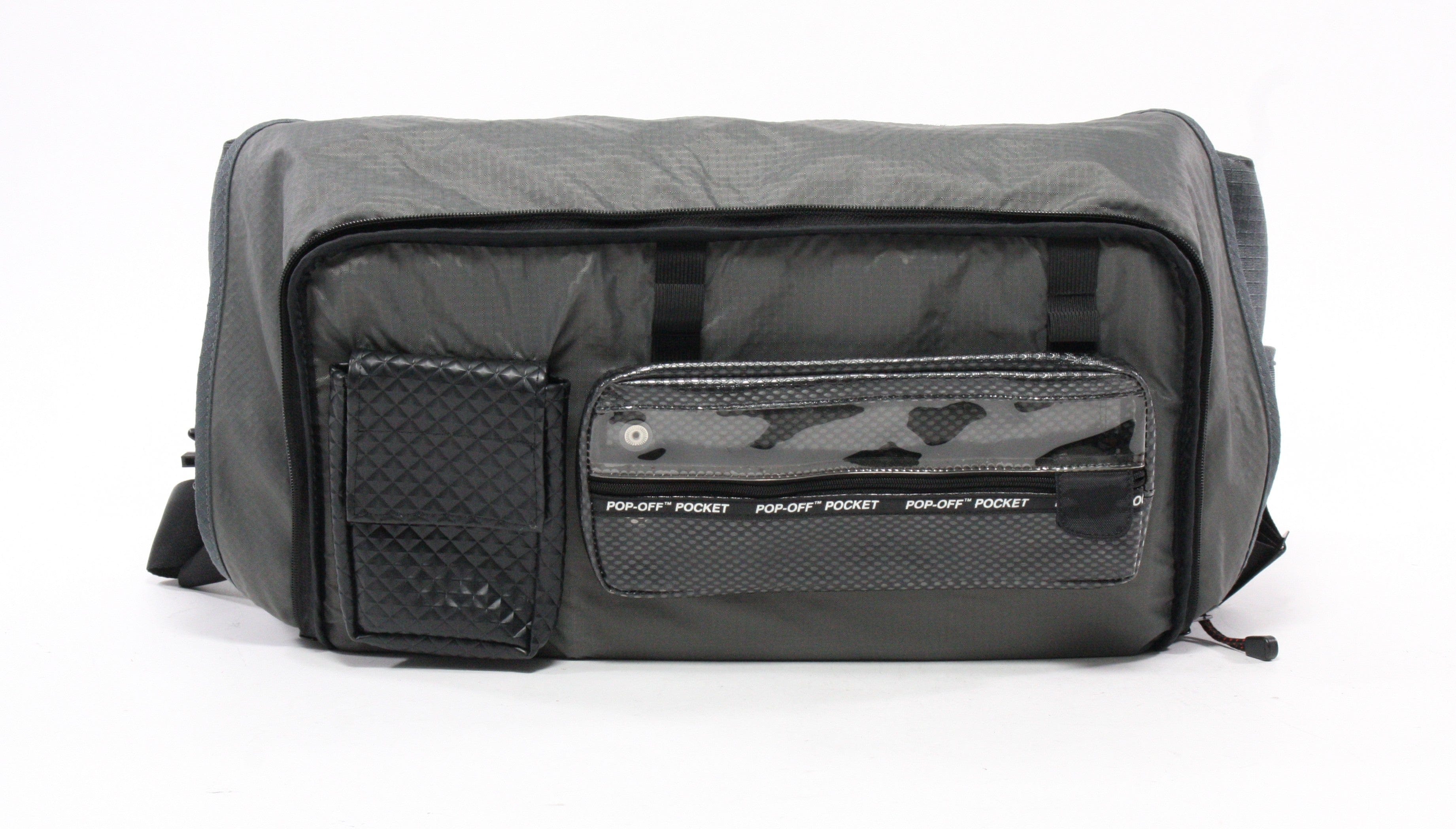Tamrac Shoulder Bag ID 17x10x10 Inches (made in USA)