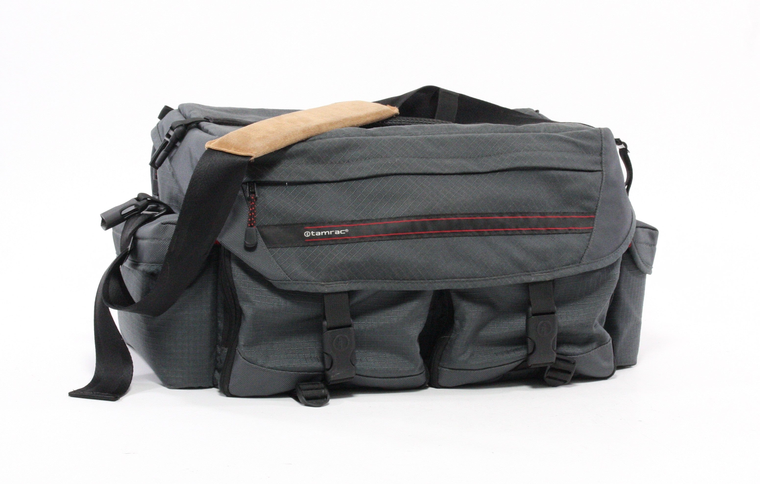 Tamrac Shoulder Bag ID 17x10x10 Inches (made in USA)