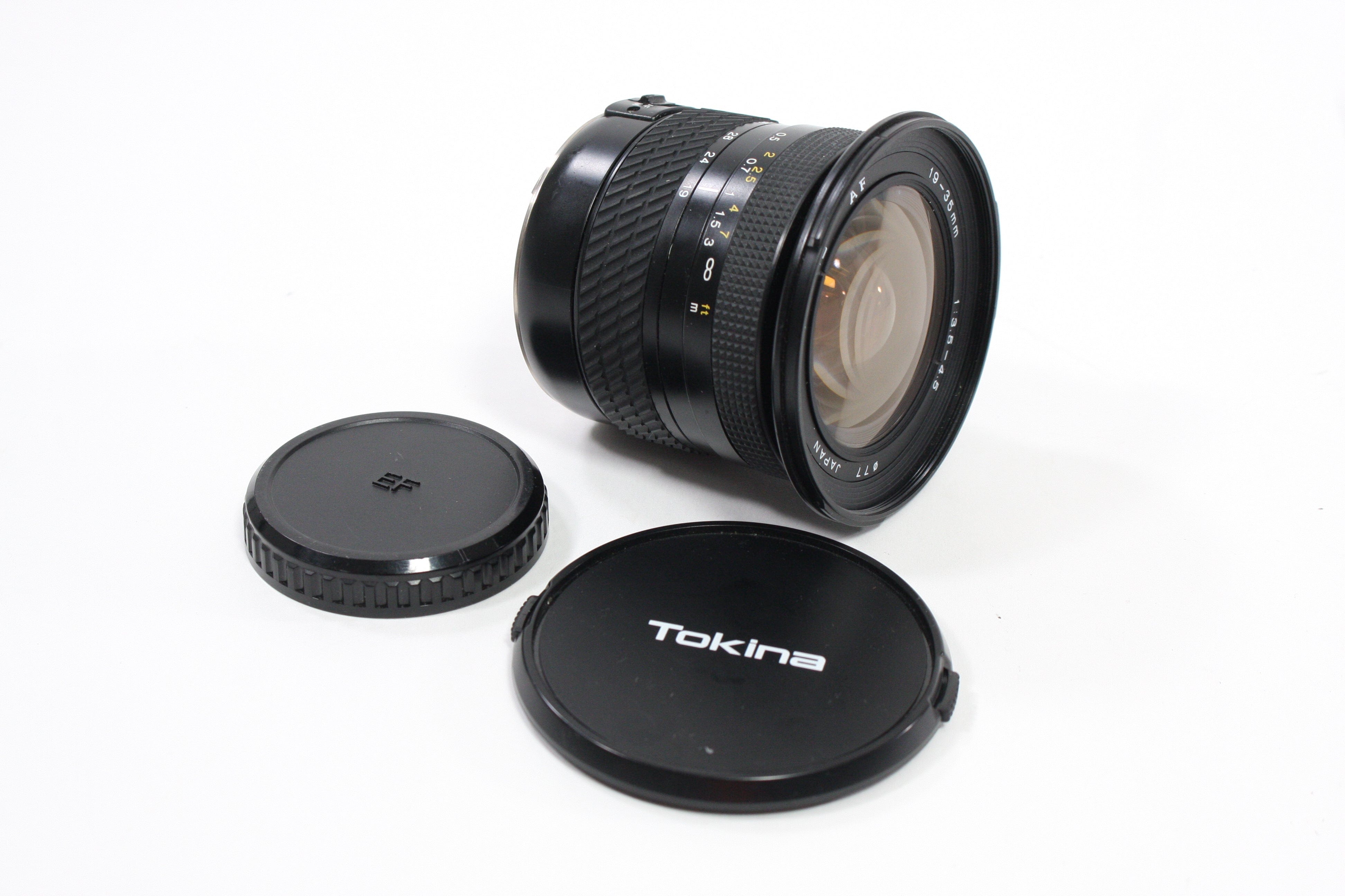 Tokina 19-35mm f/3.5-4.5 Lens for Canon EF Mount