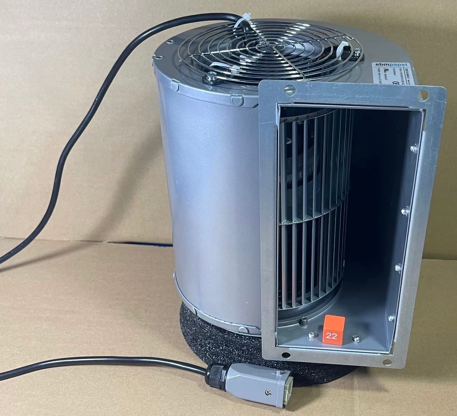 Ebmpapst D2D133-DB08-27 Centrifugal fan 400V 255W 0.36A