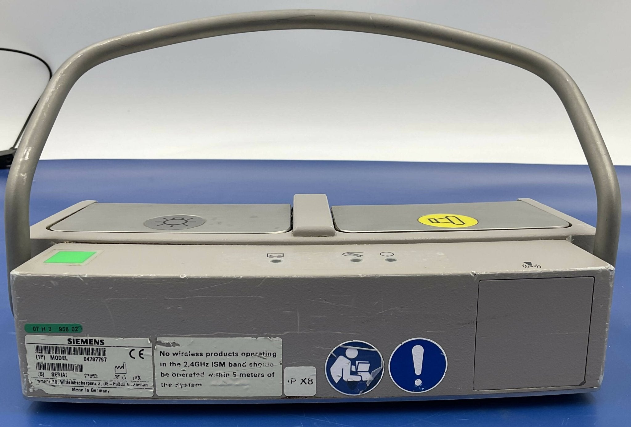 Siemens 4787797 - Wireless X-Ray Footswitch Mono Pedal Side View | Alo Tech Solutions