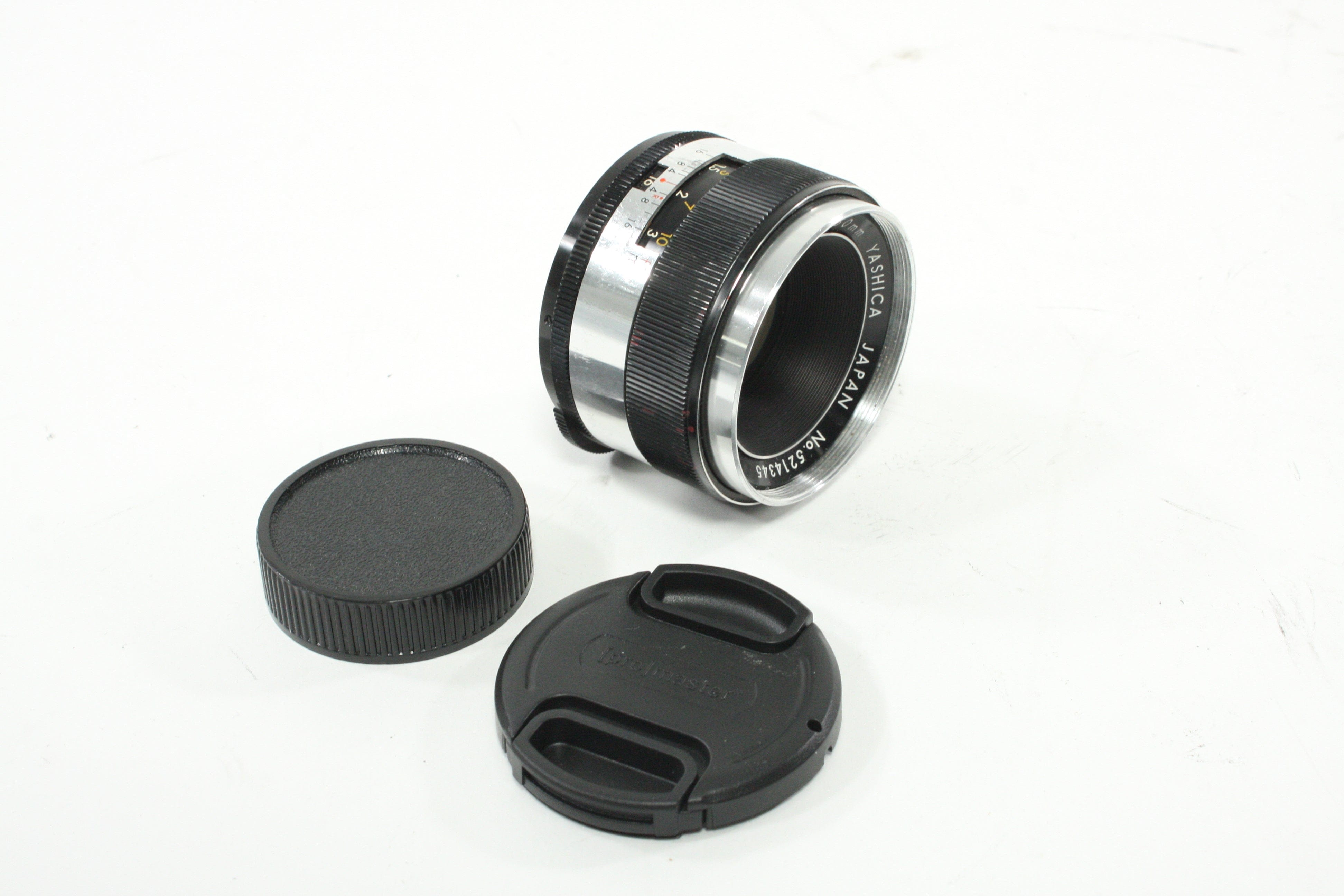 Yashica 50mm f/2 Auto Yashinon-DX Lens for M42 Mount